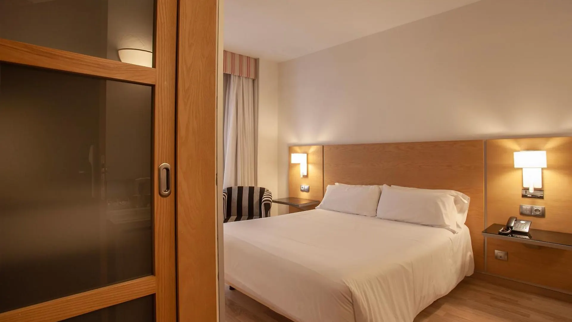Artiem Capri Hotel Mahón 4*,  Espanha